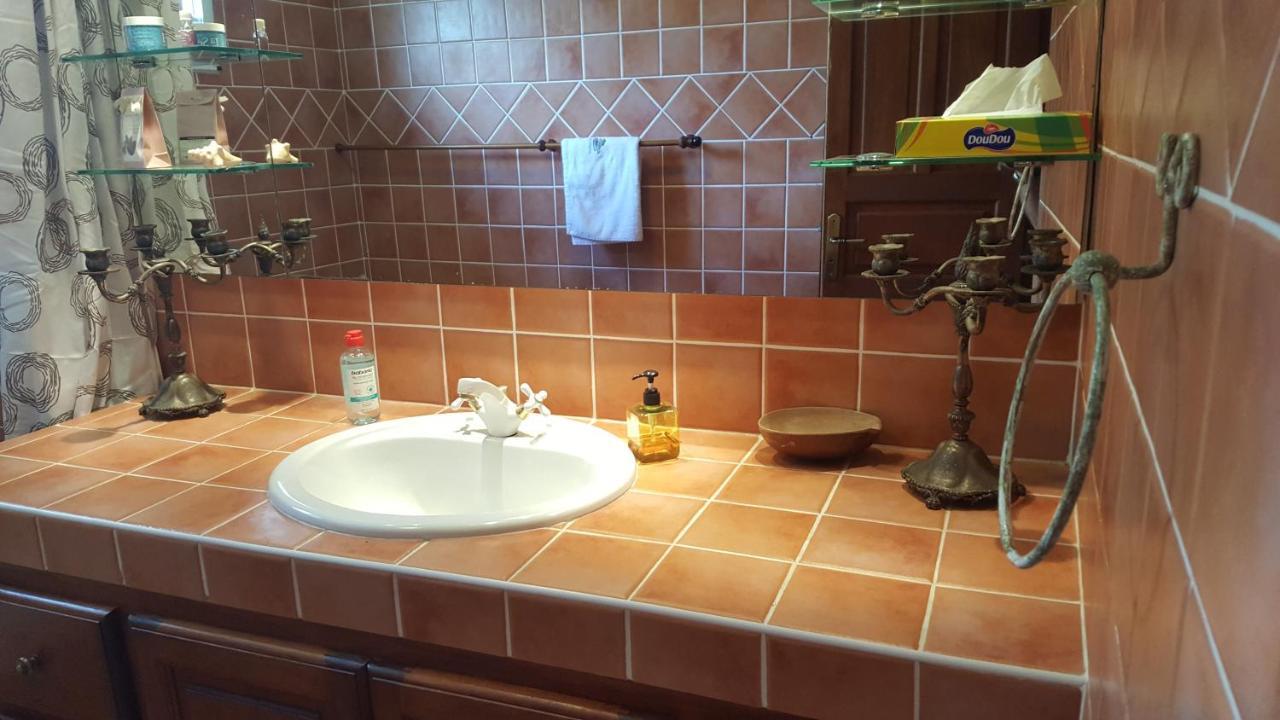 Agreable Chambre D'Hotes, Sdb, Piscine, Carbet Cuisine. Saint-Claude Eksteriør bilde